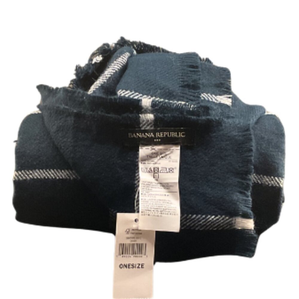 Banana Republic Factory Navy Plaid Fringe Scarf | NWT